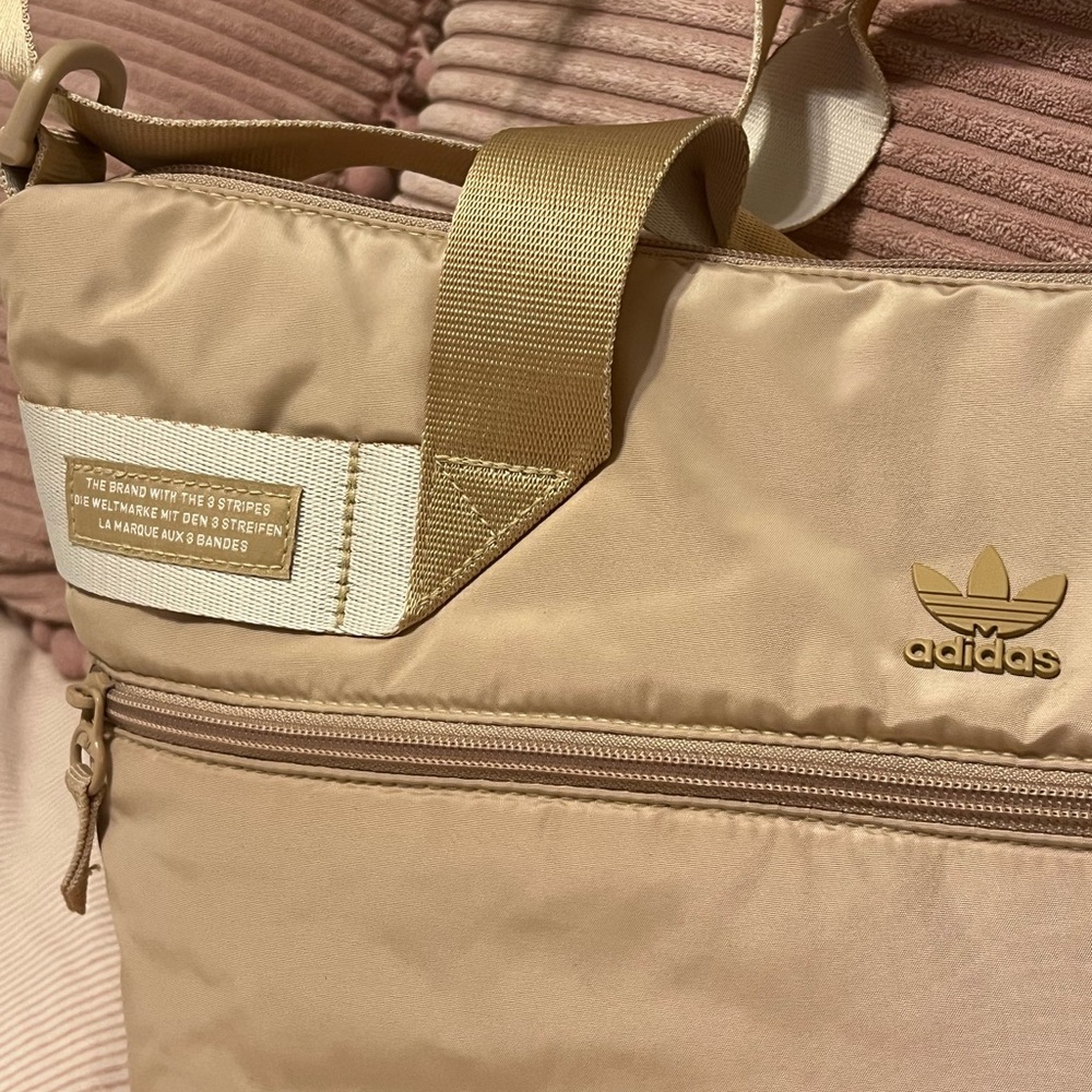 NWT - adidas Originals Puffer Shopper Tote Bag - Picture 3 of 8